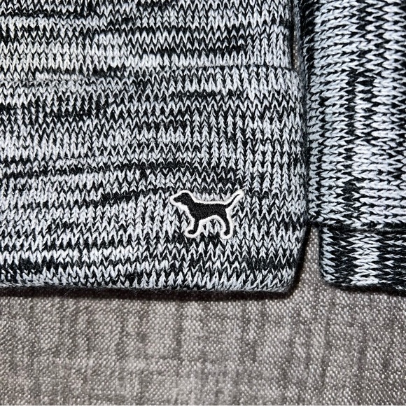 Victoria’s Secret PINK infinity scarf and Hat - Picture 3 of 5